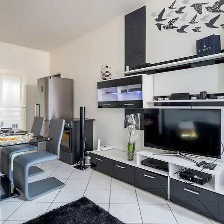 Luxury Appt Suites Lyon: High Tech & Comfort Appartamento